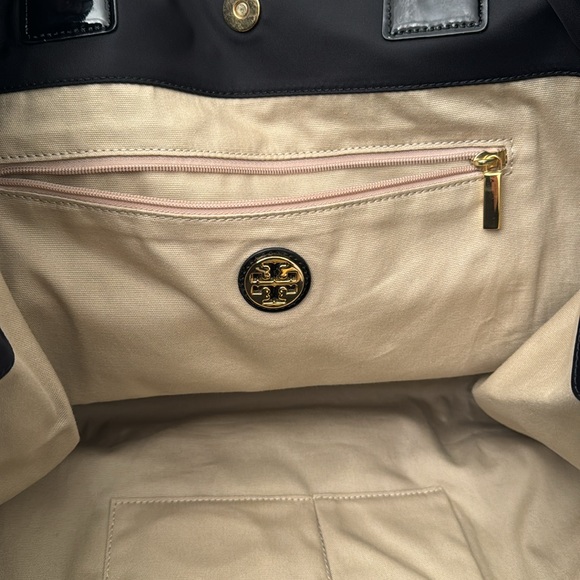 Oversized Tory Burch tote bag - Picture 15 of 16